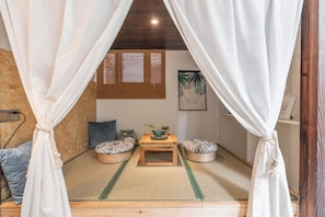 Suite | Living area
