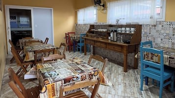 Desayuno buffet incluido todos los días