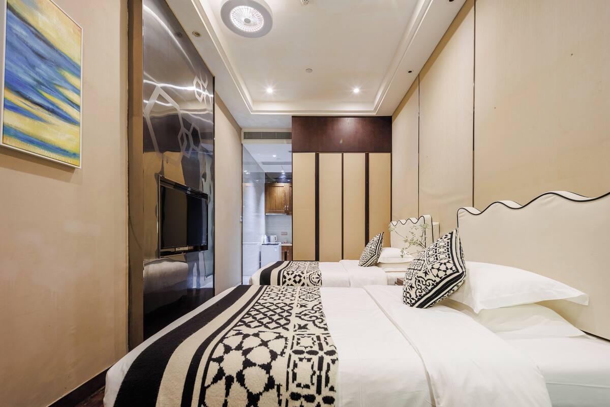 Comfort Twin Room | Desk, laptop workspace, free WiFi
