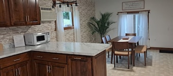 Cozy 2-bedroom home in Winesburg