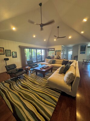 Living area - Serene 3-bedroom home in Hanalei - TVNC 1131 (Hanalei)