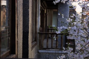 Garden view - Sangzhu Kangzhu Luxury Residence (Deqin)