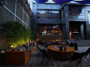 Cafe
