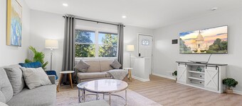 Upscale | Old Town Views | 3BD Lux