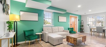 The Jefferson | Emerald | City View