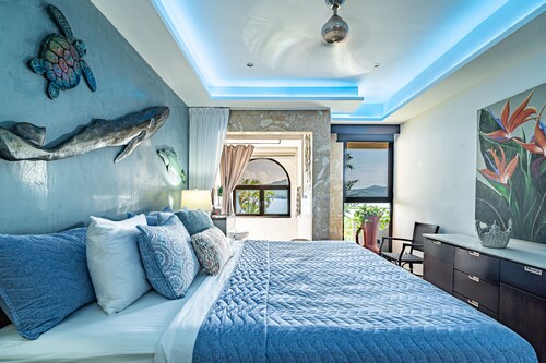 Charming 2-bedroom apartment with AC in Playa flamingo 
