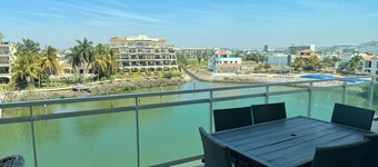 Apartment overlooking the stunning Mazatlan Marina