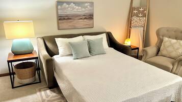 3 bedrooms, iron/ironing board, WiFi, bed sheets