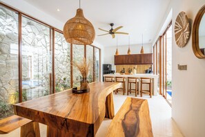 Villa | Dining room