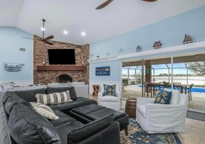 Smart TV, fireplace, table football, ping pong - Lake Sirena Retreat, 5 BR Lakefront Oasis w/Pool, Kayaks, Sauna, Paddle Boards (Lake Placid)