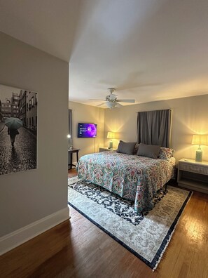 3 chambres, bureau, Wi-Fi gratuit, draps fournis