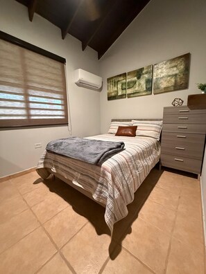 2 Schlafzimmer, Bügeleisen/Bügelbrett, Reisekinderbett, kostenloses WLAN