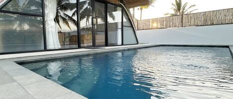 Superior Private Pool