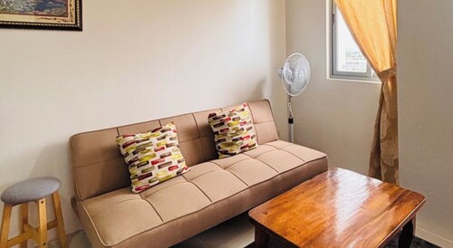 Room-wv 29 Your Warm City Escape