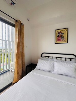 Room, 1 Bedroom, Balcony | 1 bedroom - Room-wv 29 Your Warm City Escape (Iloilo)