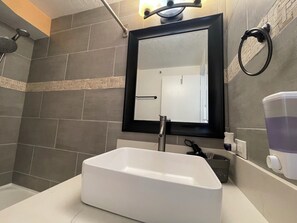 Haartrockner, Toilettenpapier