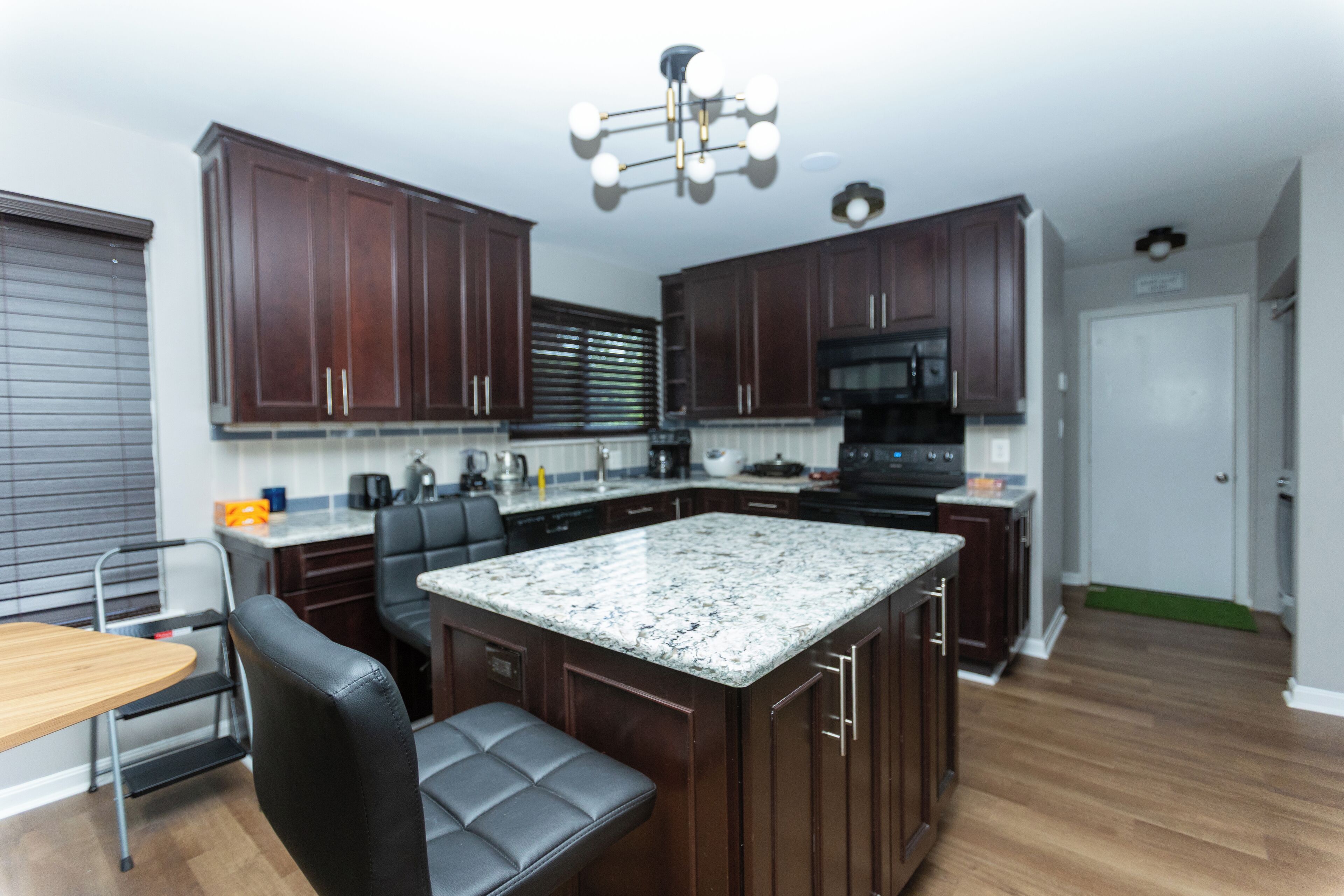 Microwave, stovetop, dishwasher