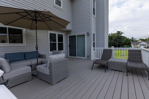 Bring the whole family to Unique Luxury Home, it is simply home away from home.