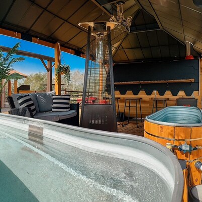 Cozy Safari Tent at Prairie Junction 