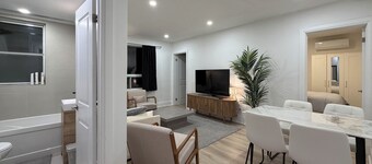 Leaside 2BR with parking and laundry, family and pet friendly neighbourhood