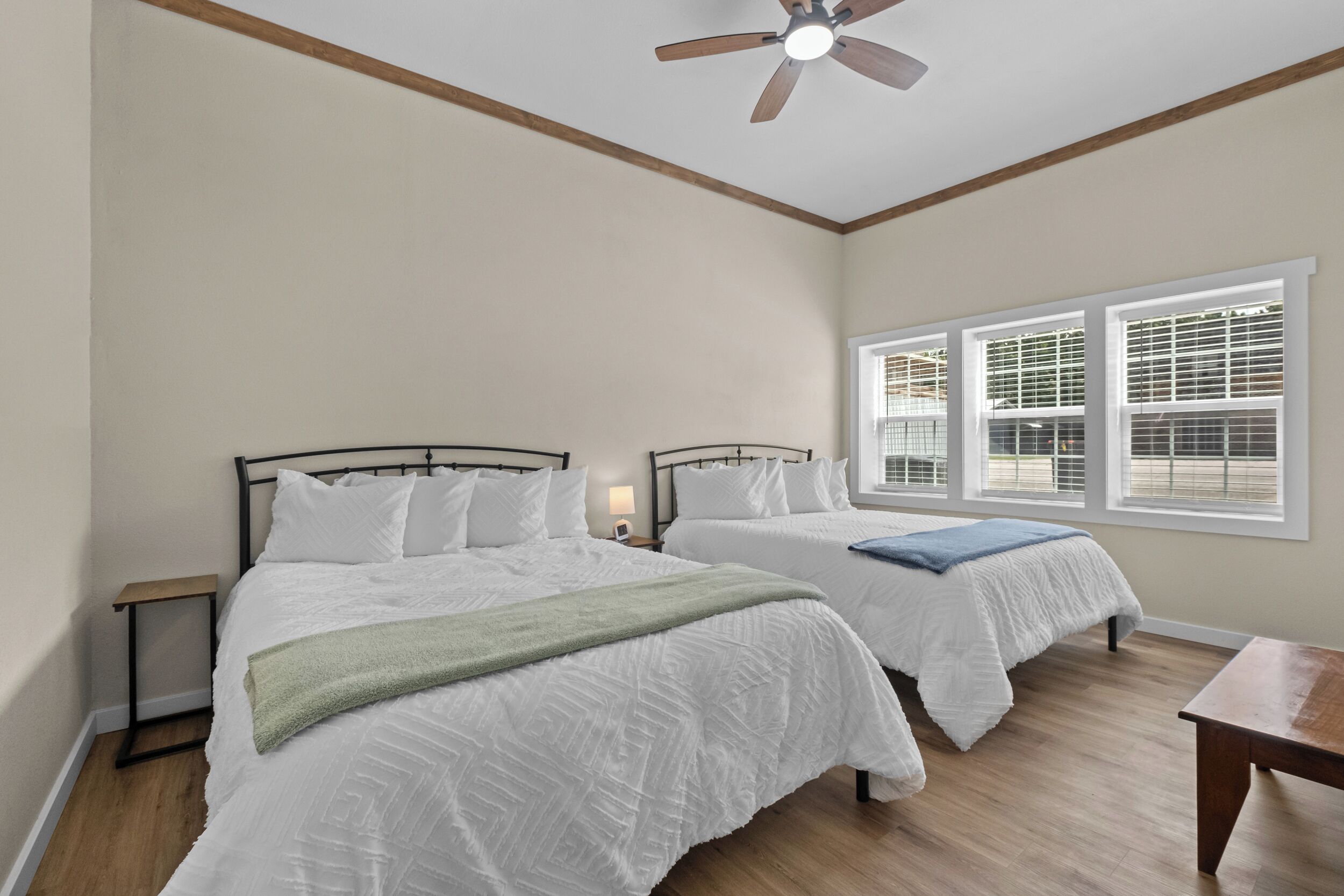 3 habitaciones, wifi gratis y ropa de cama 