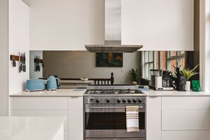 Ferienhaus, Stadtblick, Executive-Etage | Eigene Küche