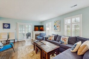 TV, fireplace, DVD player