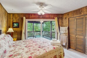 4 bedrooms, Internet, bed sheets