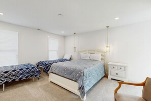 3 bedrooms, WiFi, bed sheets