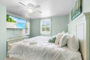 3 bedrooms, in-room safe, free WiFi, bed sheets