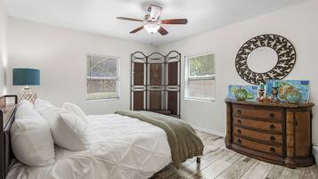 3 Schlafzimmer, Zimmersafe, kostenloses WLAN, Bettwäsche