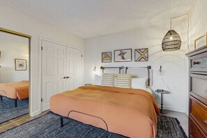 2 bedrooms, Internet, bed sheets