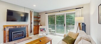 Top floor condo w/ balcony, gas fireplace, tennis, walking/biking trails, w/d