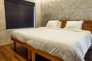 4 habitaciones, tabla de planchar con plancha, internet y ropa de cama