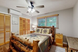 4 bedrooms, Internet, bed sheets