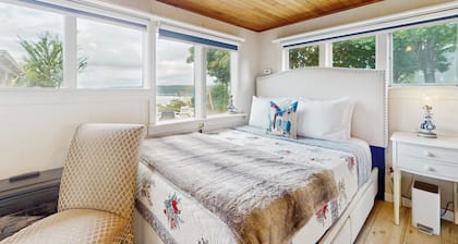 Whimsical 1940s waterview gem with sweeping sea views, wildlife, & near town