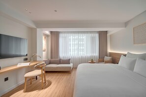 Signature Room, Window, City View | Premium bedding, free minibar, in-room safe, desk - Amaya Saigon Boutique Hotel (Ho Chi Minh)