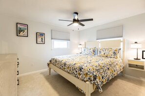 3 bedrooms, iron/ironing board, free WiFi