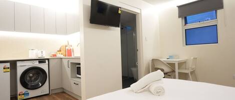 Free WiFi, bed sheets