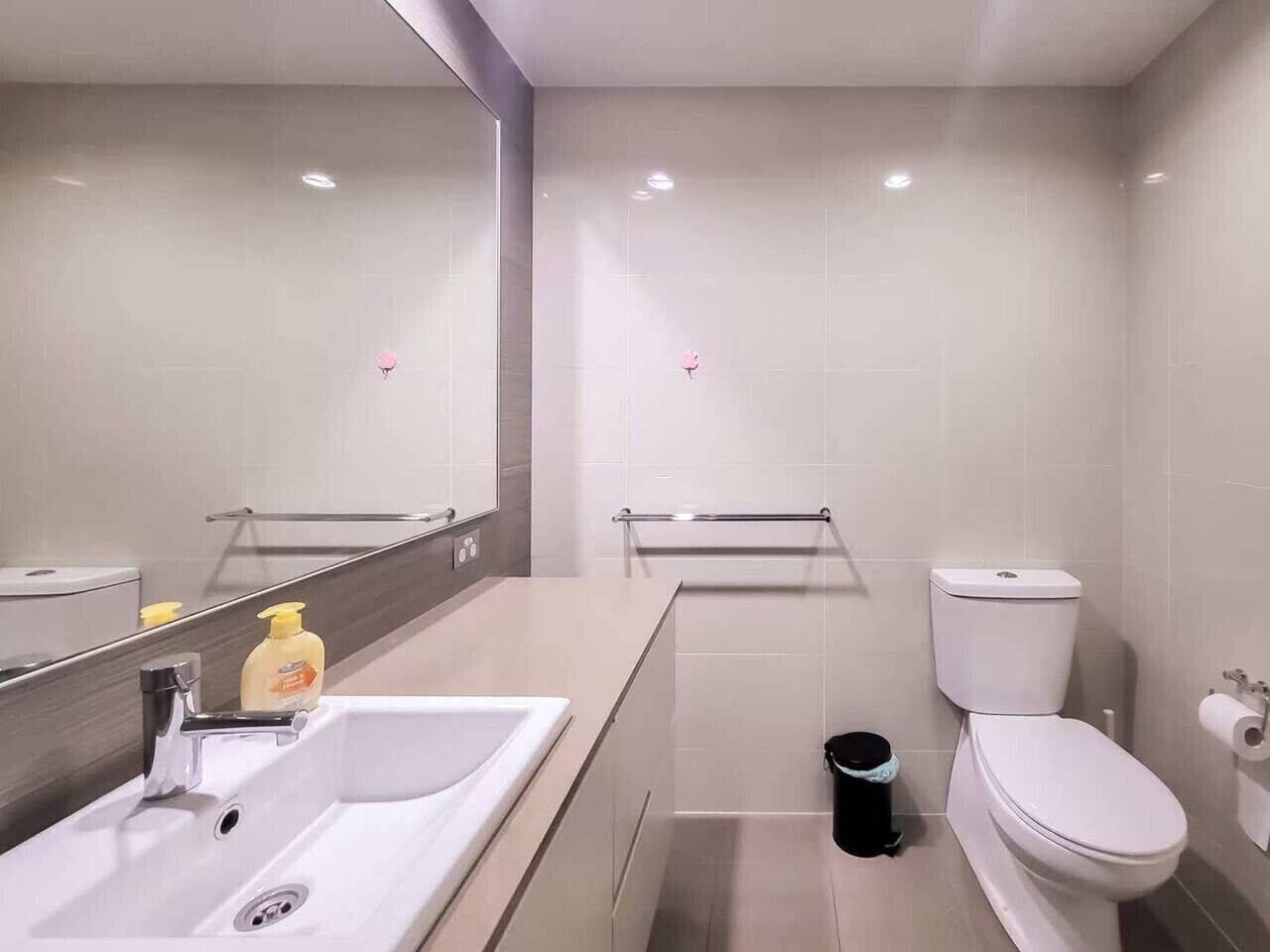 Hair dryer, towels