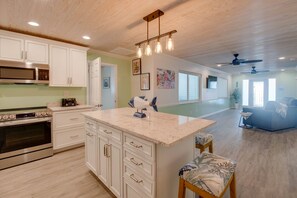 Fridge, microwave, dishwasher, coffee/tea maker