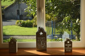 Classic House, 4 Bedrooms | Interior detail