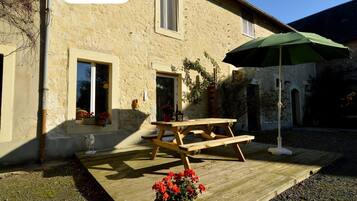 Classic House, 4 Bedrooms | Balcony