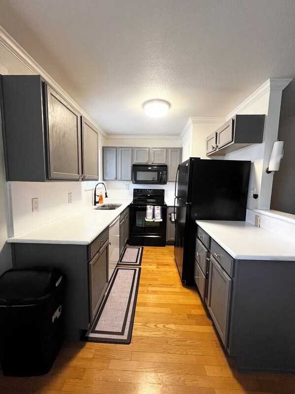 Microwave, oven, stovetop, dishwasher