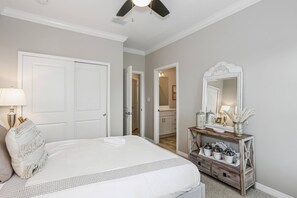 5 bedrooms, iron/ironing board, free WiFi, bed sheets