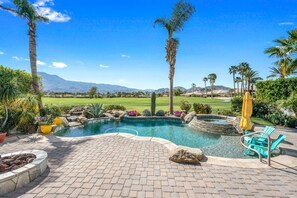 Beheizter Pool