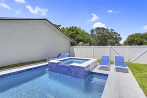 Outdoor pool, a heated pool - Delray Oasis: Pool + Hot Tub (Delray Beach)