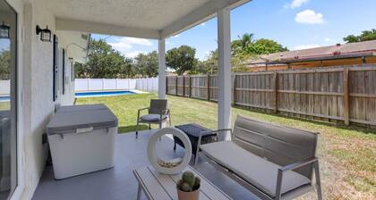 Delray Oasis: Pool + Hot Tub