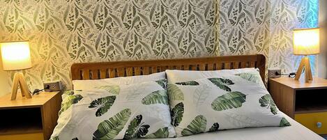 2 bedrooms, WiFi, bed sheets