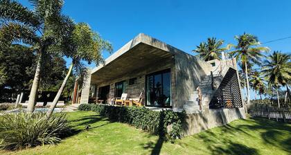 Beautiful Eco Lodge house near the beach